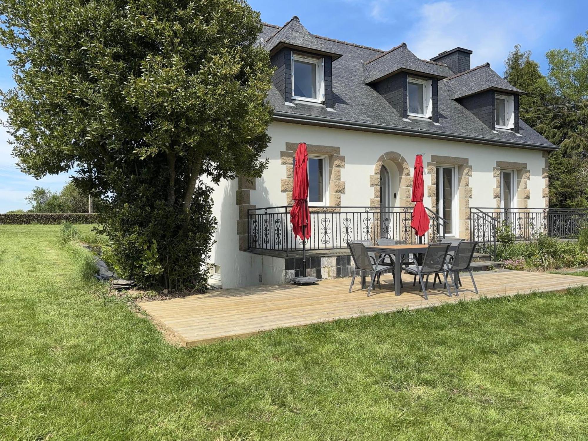 Ti Korelo Maison Plelauff 5 Chambres Exterior photo